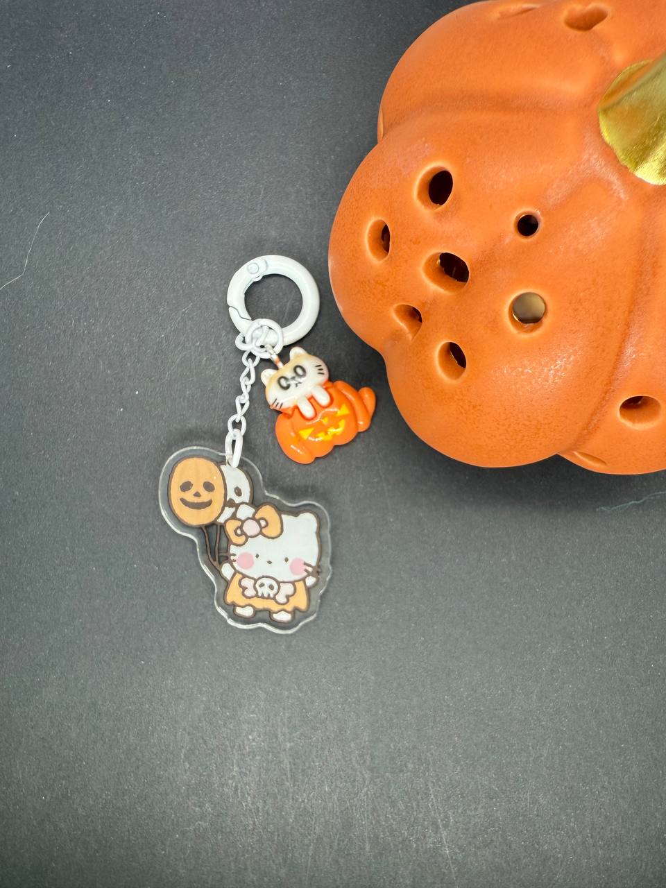 Haloween Hello kitty keychain