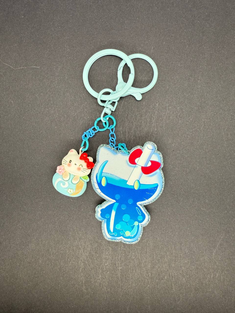 Hello kitty drink keychain